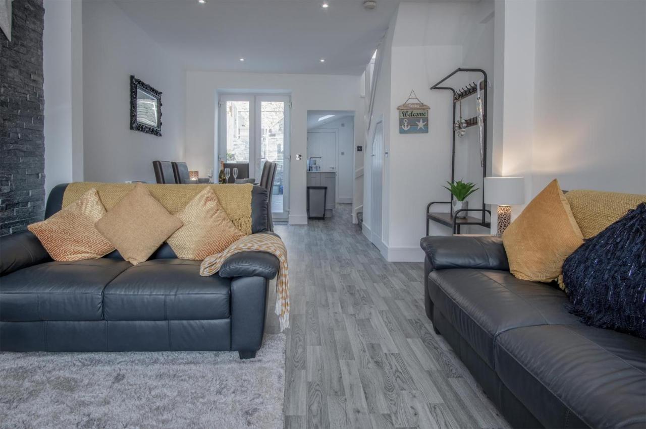 Hawtree Cottage - 2 Bedroom Cottage - Тенби Екстериор снимка