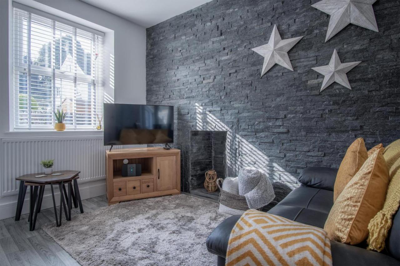 Hawtree Cottage - 2 Bedroom Cottage - Тенби Екстериор снимка