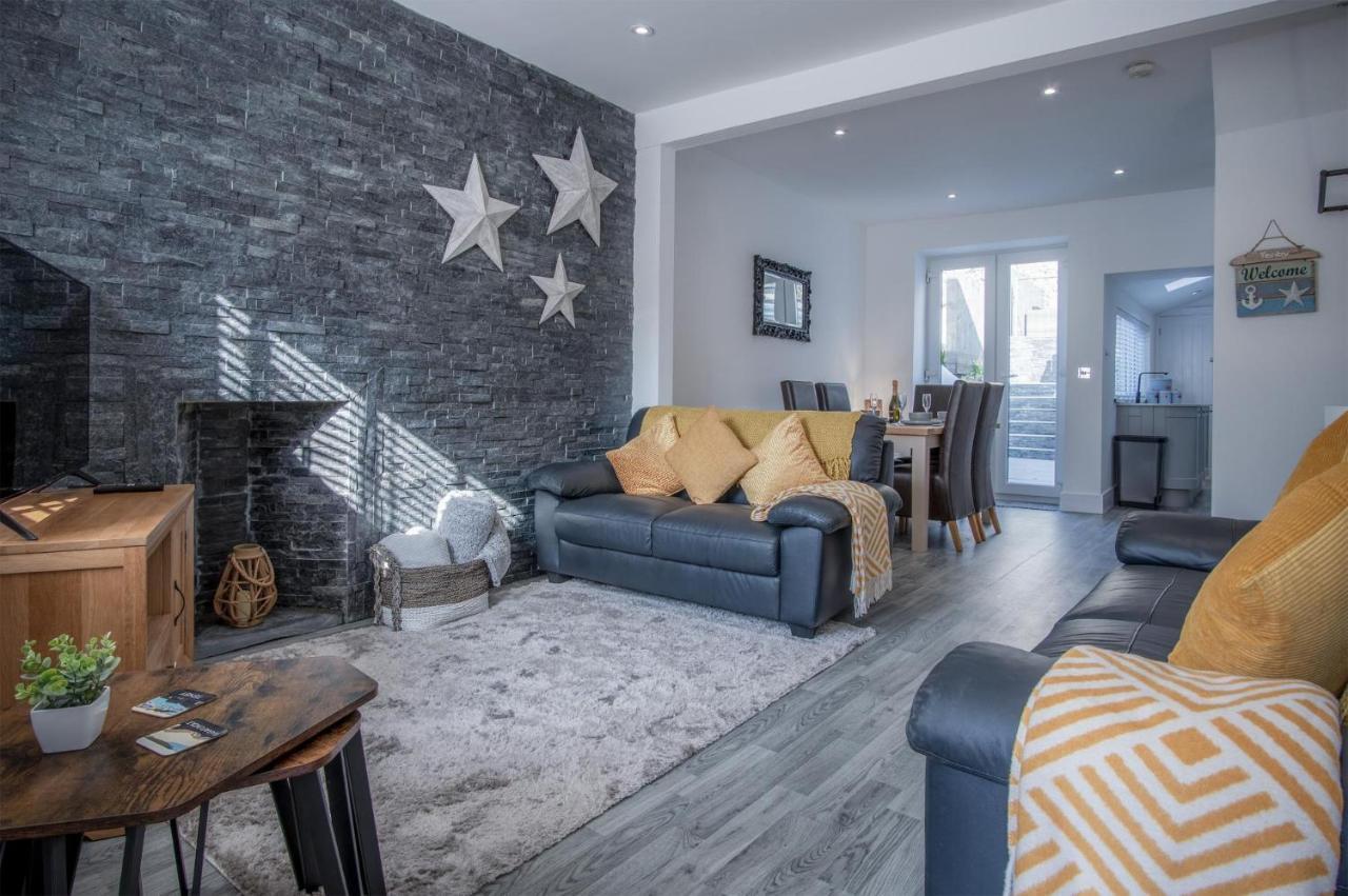 Hawtree Cottage - 2 Bedroom Cottage - Тенби Екстериор снимка