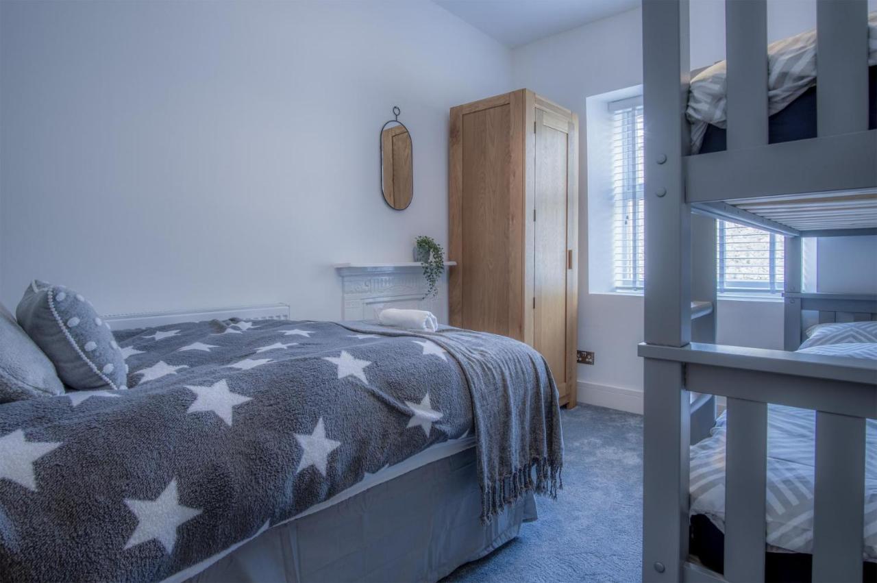 Hawtree Cottage - 2 Bedroom Cottage - Тенби Екстериор снимка