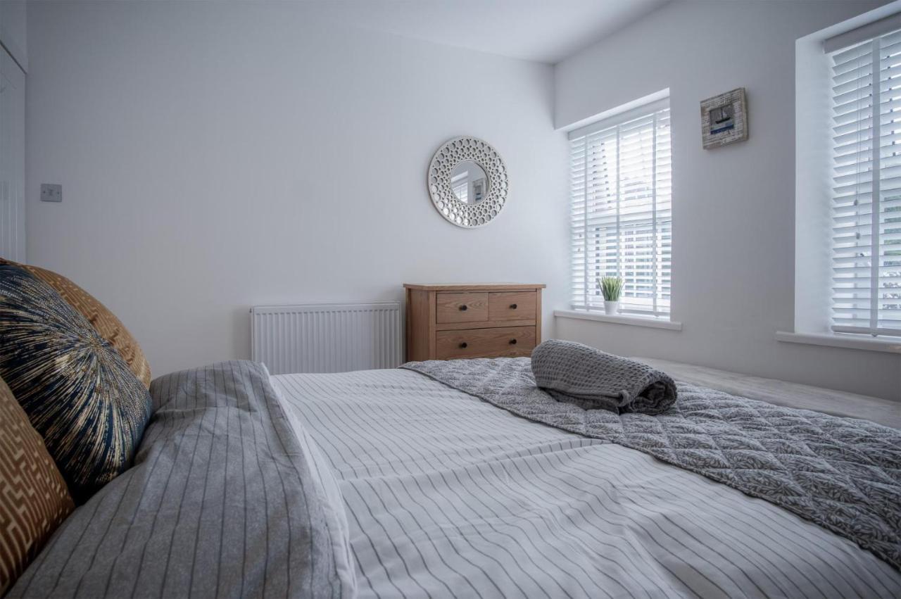 Hawtree Cottage - 2 Bedroom Cottage - Тенби Екстериор снимка