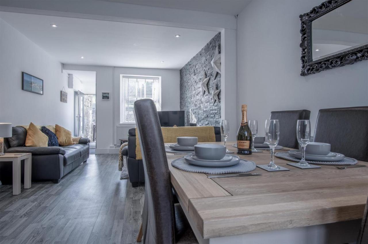 Hawtree Cottage - 2 Bedroom Cottage - Тенби Екстериор снимка